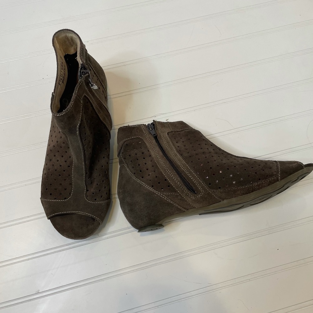 Fly London size 38 7.5 8 open toe shoes